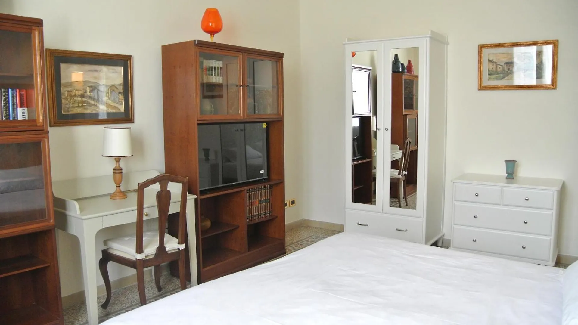 Apartment Vintage Petrella Relax E Atmosfera Fiorentina Florence Italy
